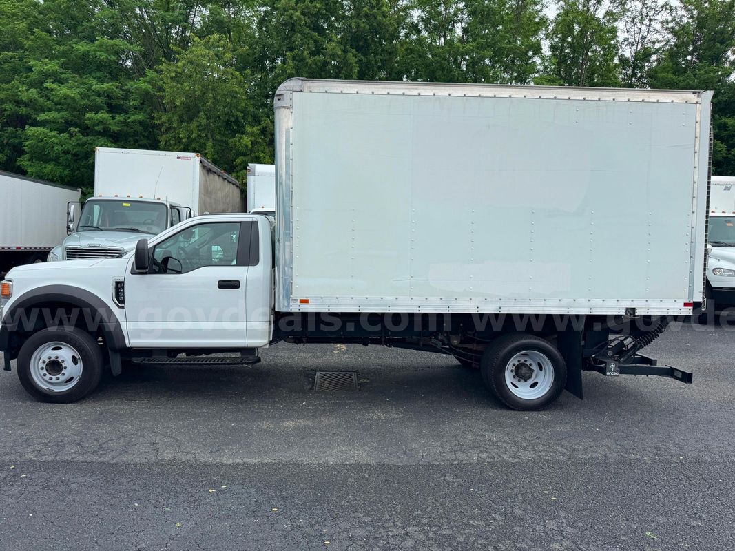 2021 Ford F450 Box Truck