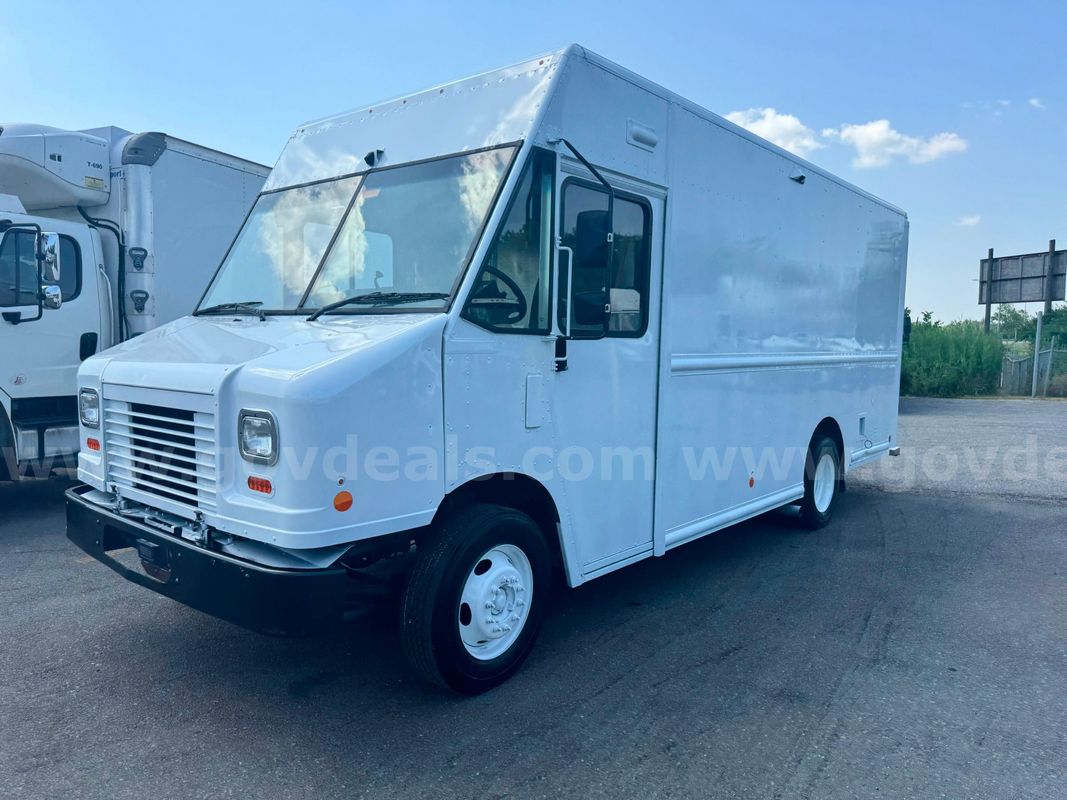 2020 Ford F59 Gas, Low Mile Stepvan, Parcel Delivery Van