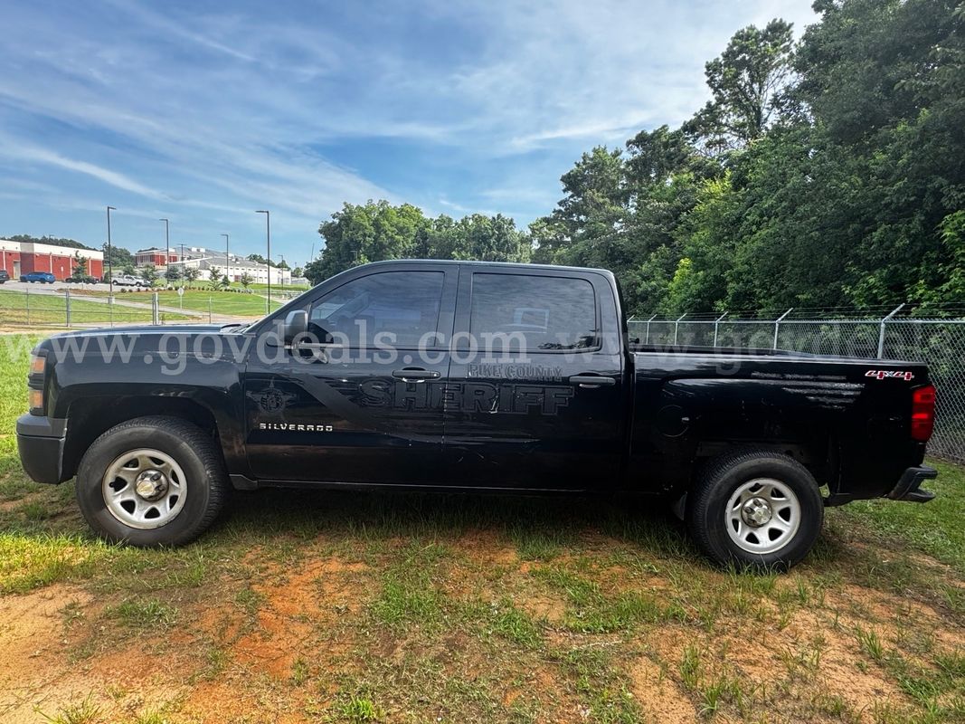 2015 Chevrolet Silverado 1500 Work Truck Crew Cab 4WD