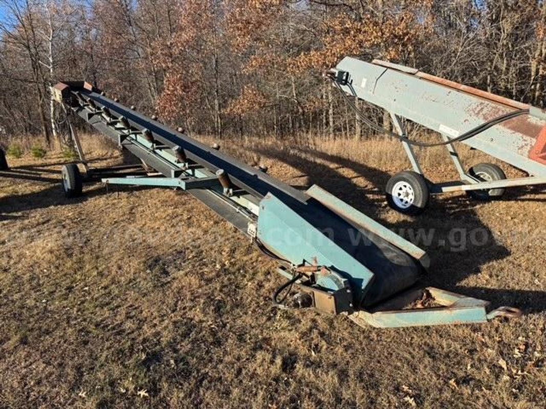 Powerscreen Radial Stacking Conveyor