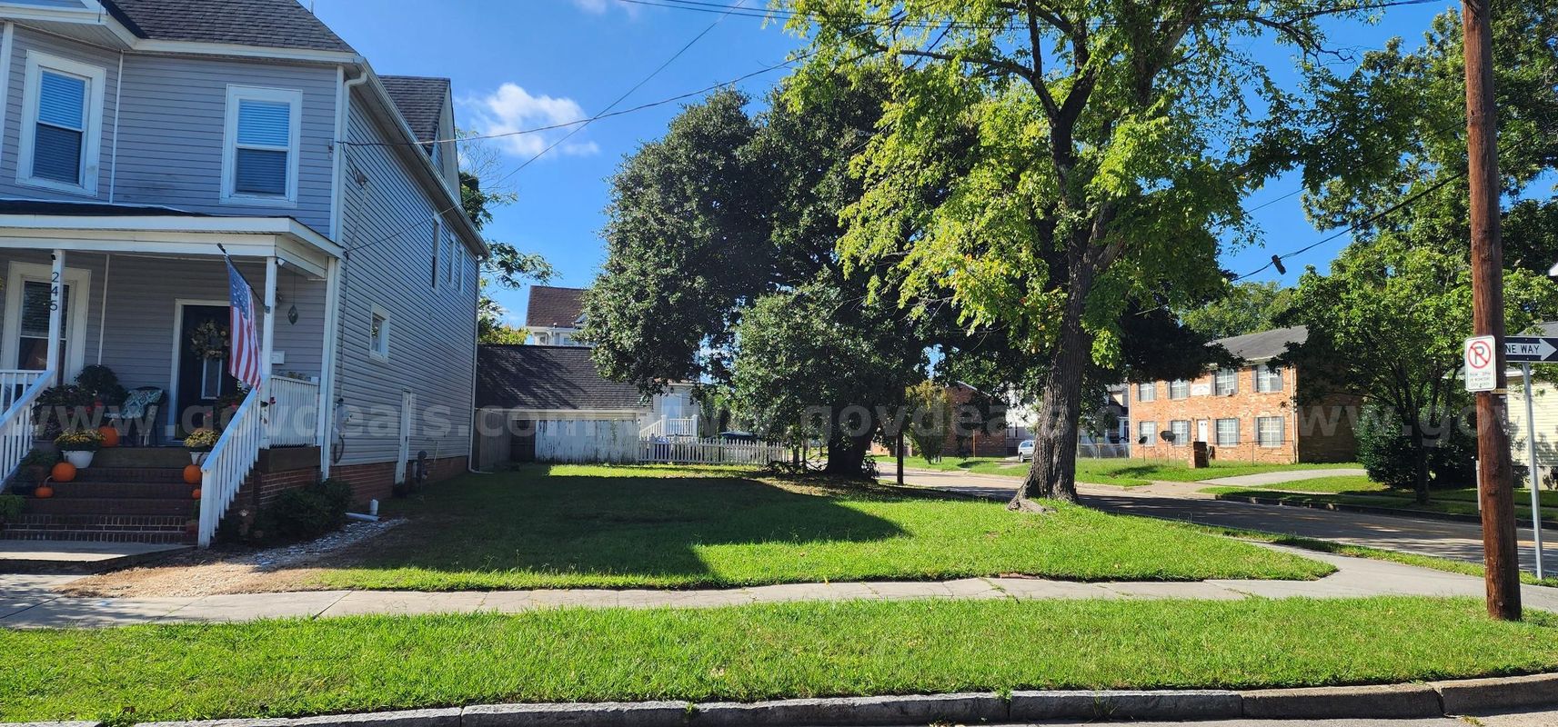 247 W 31st St