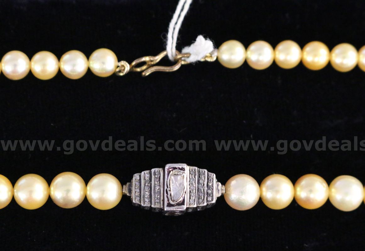 20" Gold Colored Strand Of Shell Pearls With Raw Cut Diamonds Set In Silver