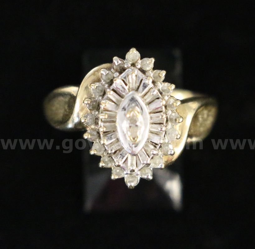 10K Yellow Gold Diamond Engagement Ring, 4.4 Grams