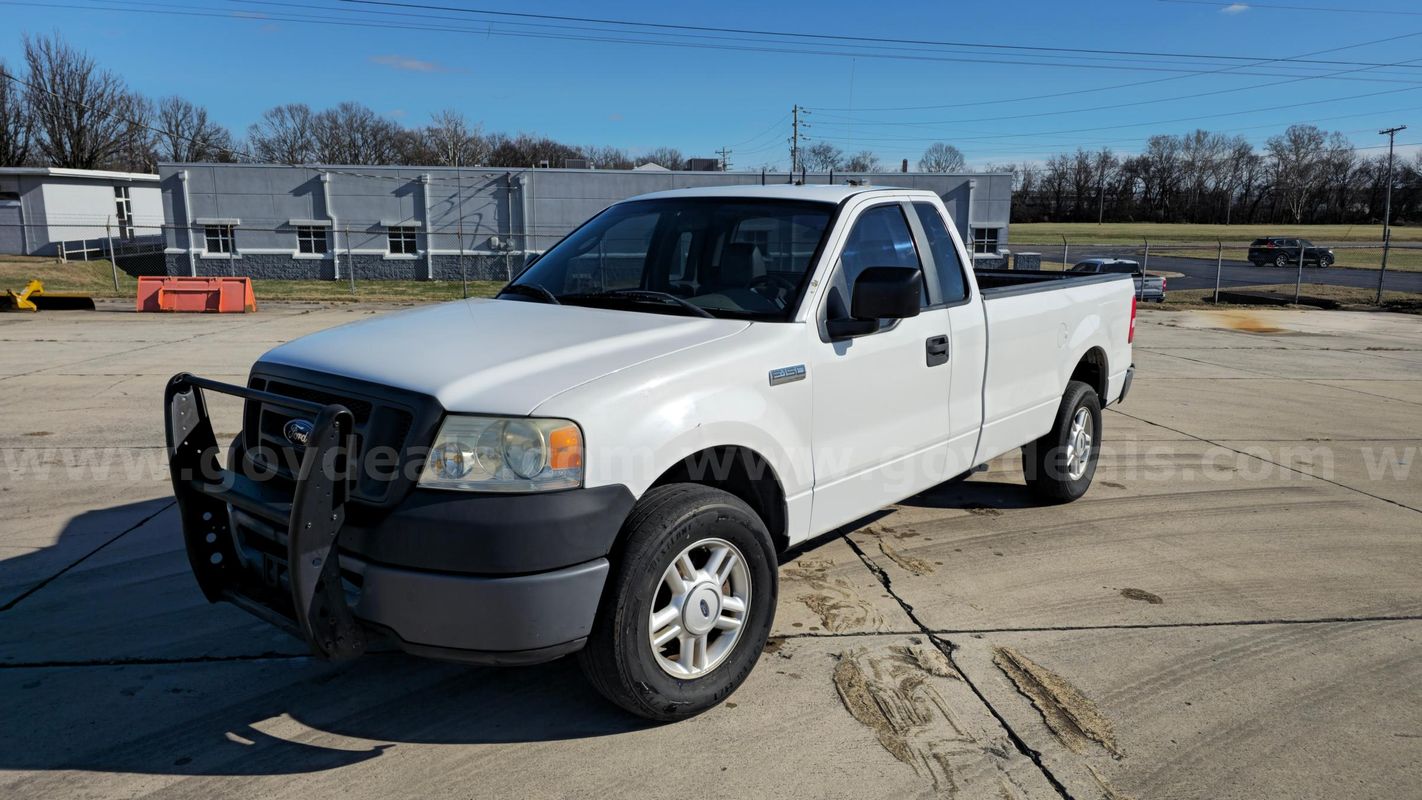 2007 Ford F-150 XL 4WD ***RESERVE LOWERED***