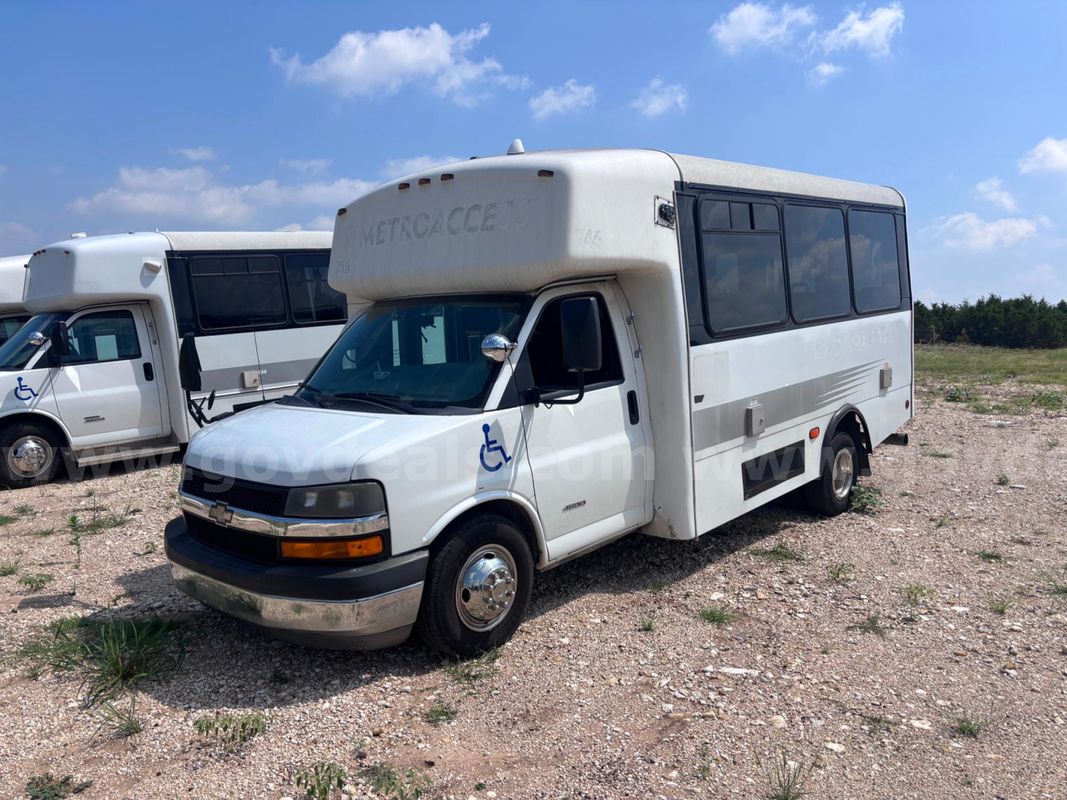 2015 Chevrolet Champion C4500 Shuttle Bus