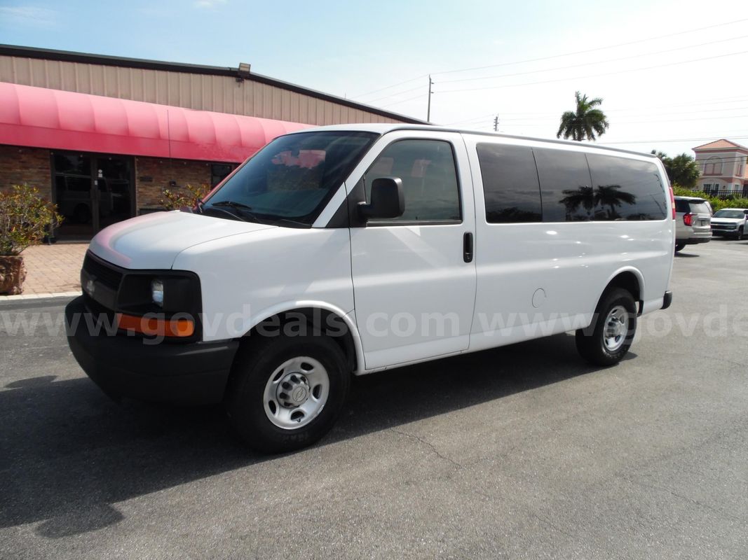 Chevrolet Express Passenger Van 35,609 Miles