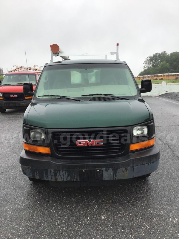 2005 GMC Savana