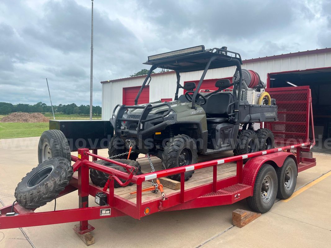 2015 Polaris Ranger 800 6X6 w/ Skid Unit and Trailer