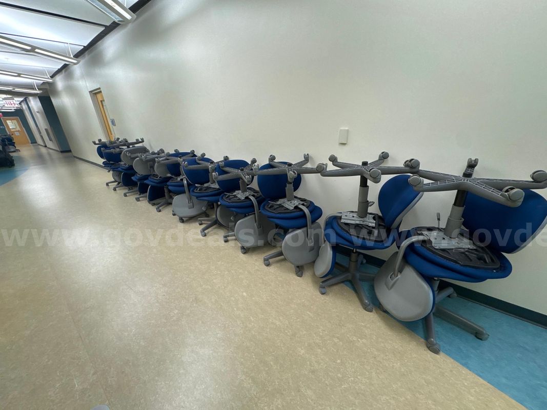 Rolling desk chairs