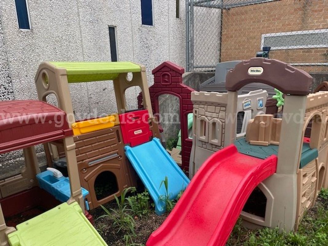 Play Structure Designed for Children Ages 2–12
