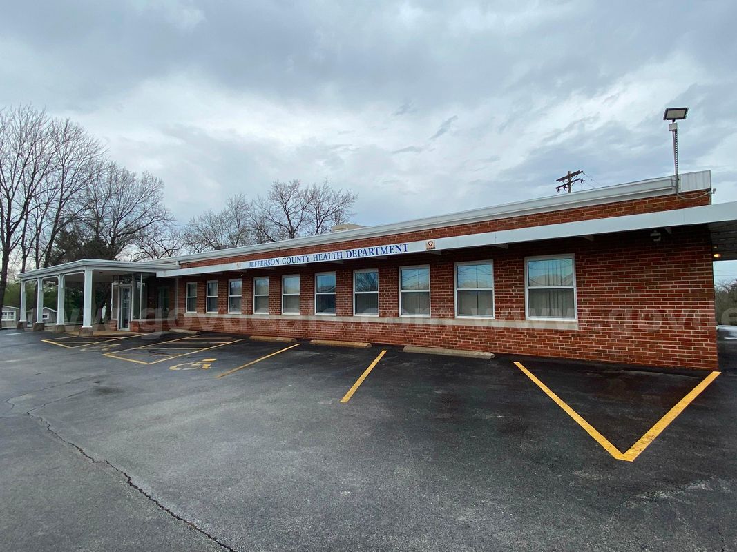 Commercial Property - Office Building & Parking - 405 Main Street, Hillsboro, Missouri