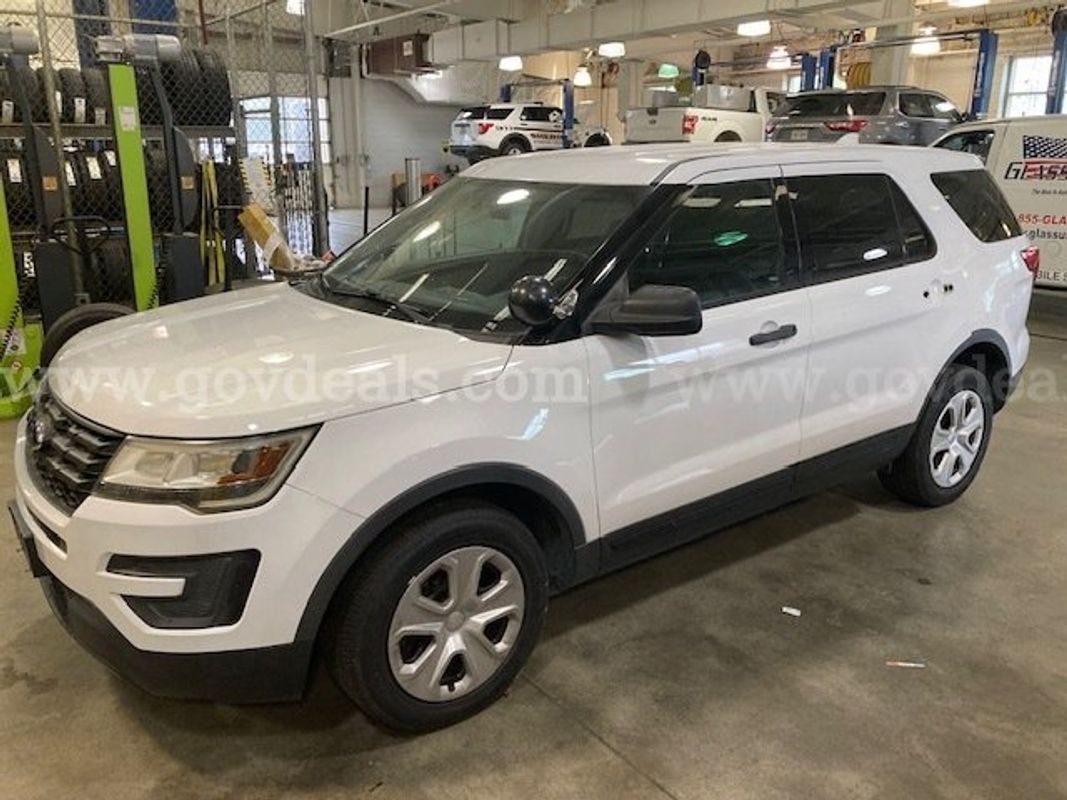 2017 Ford Explorer PI AWD