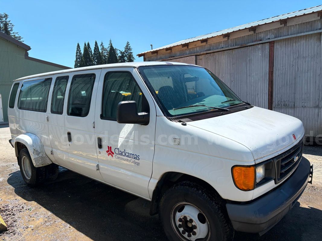 2006 Ford E350 Dually
