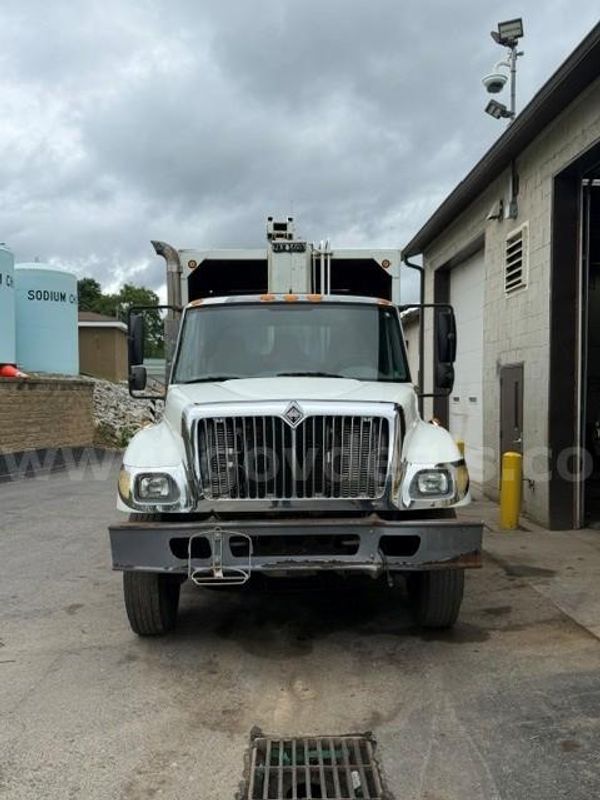 2005 International 7400