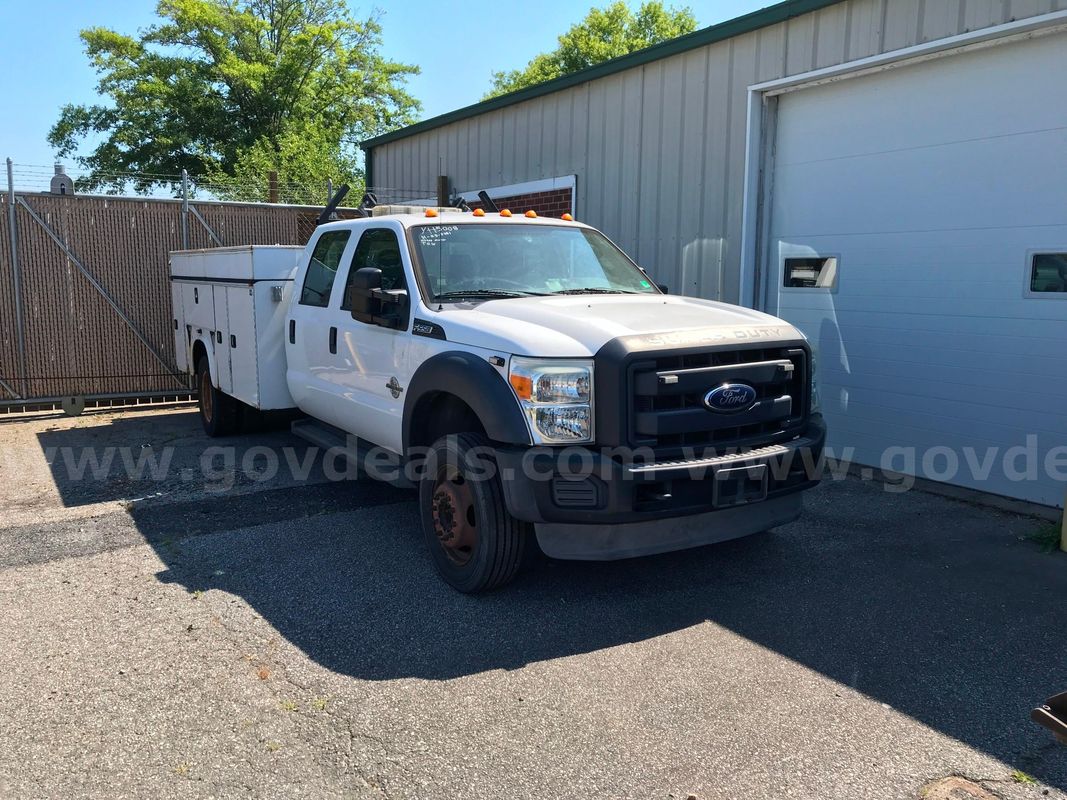 2016 Ford F-550 Utility Truck