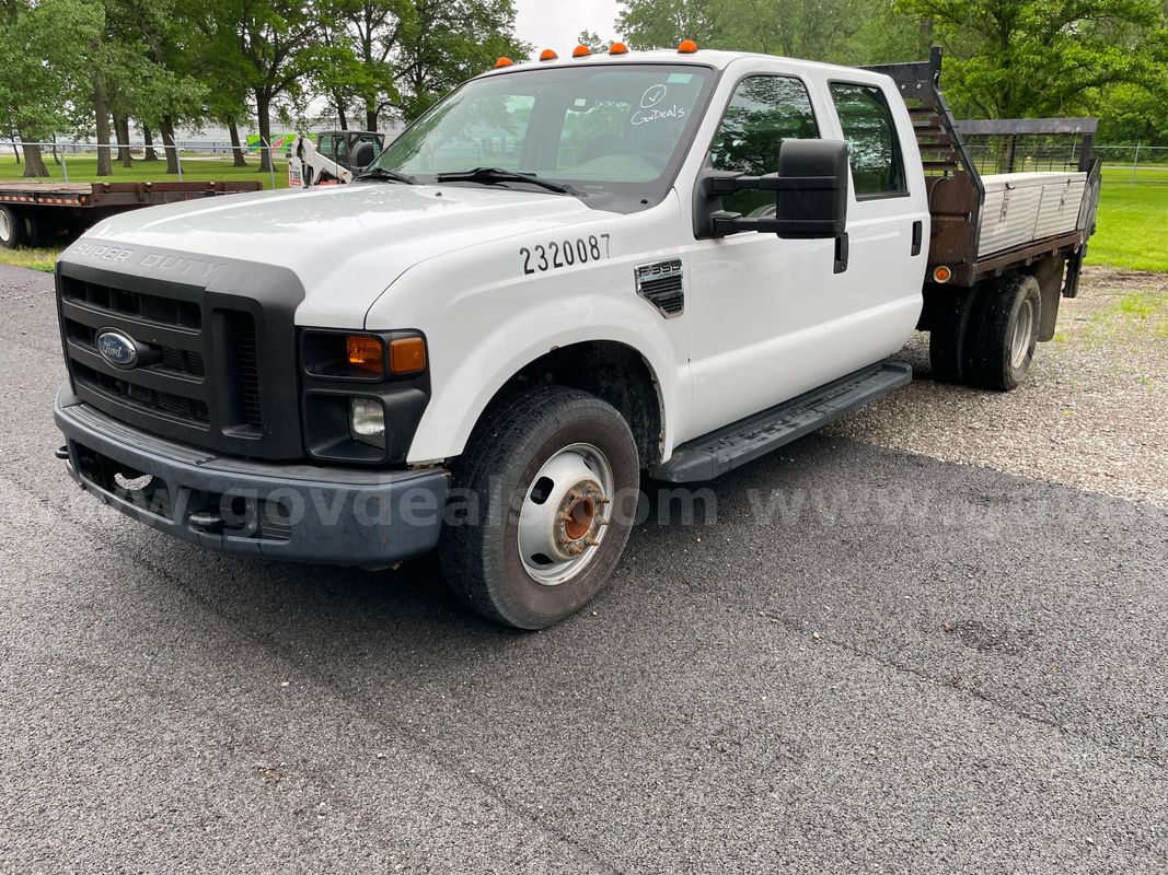 2008 Ford F-350 SD XL Crew Cab DRW 2WD Flatbed Body