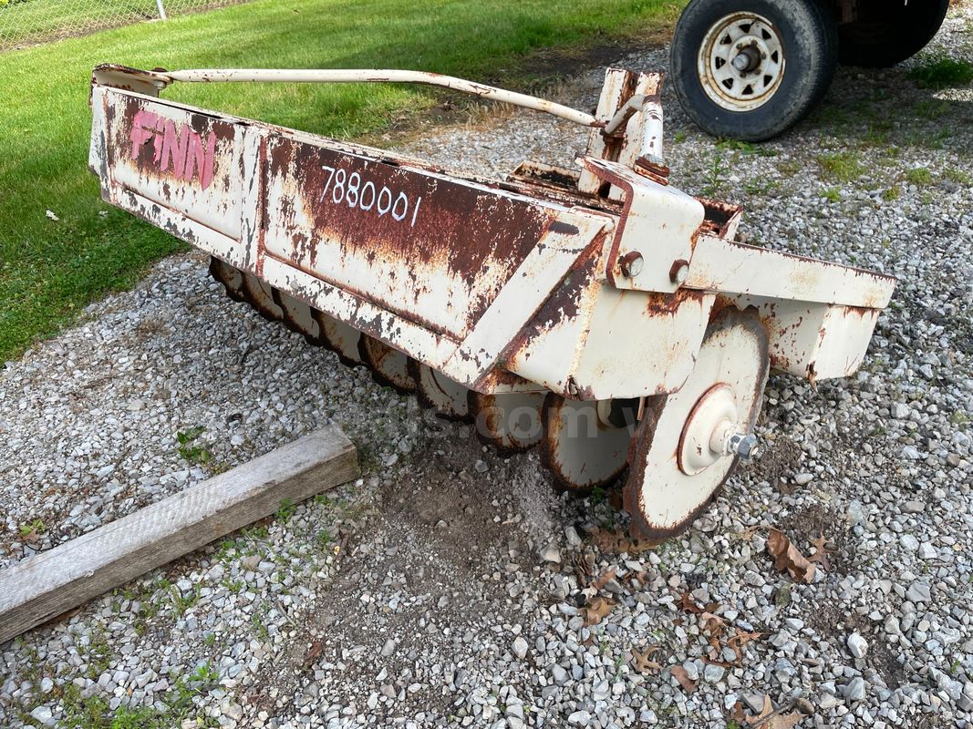 FINN Straw Crimper, Model KR6P