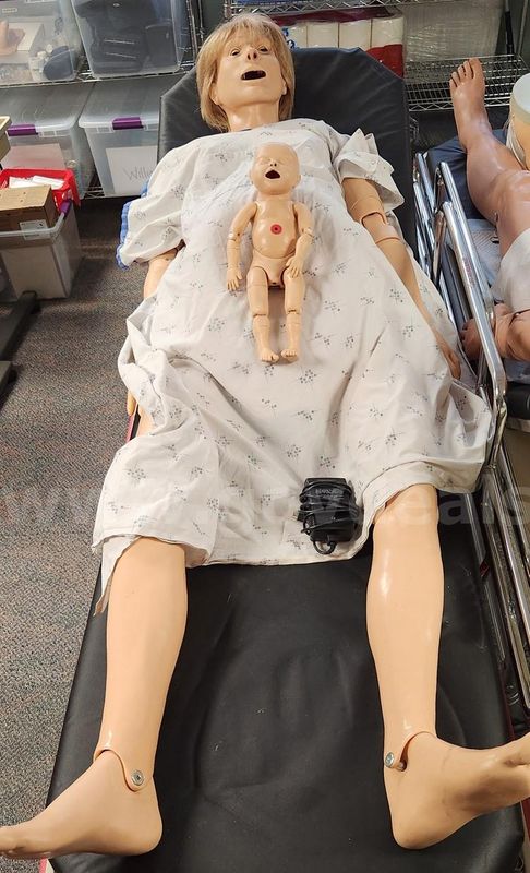 Training Manikin - Pregnancy training full-body w/infant