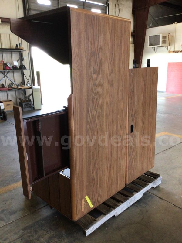 Desk, L-shaped