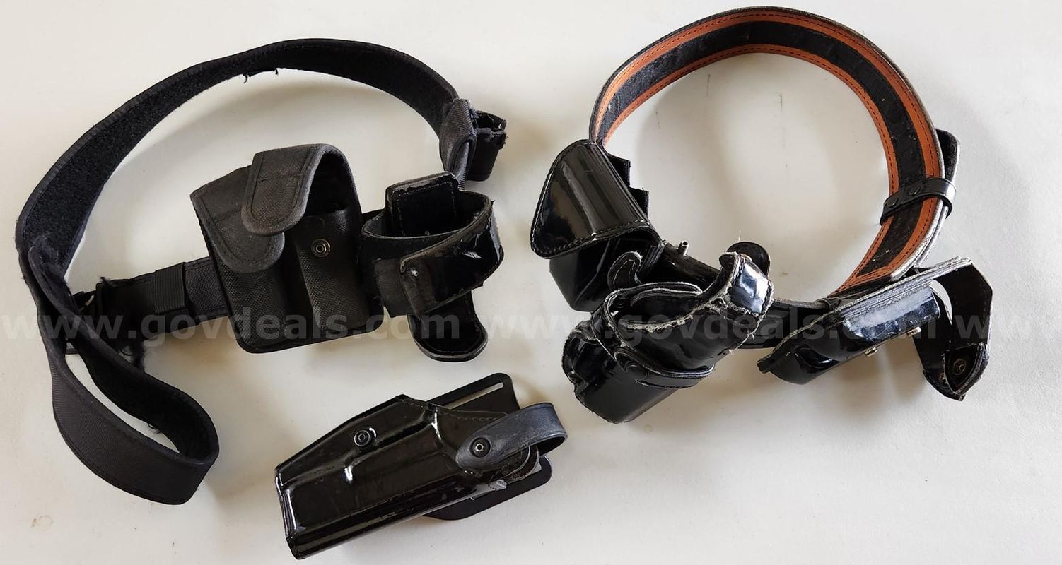 Lot of 40+ Leather & Nylon Belts - See Description for Details