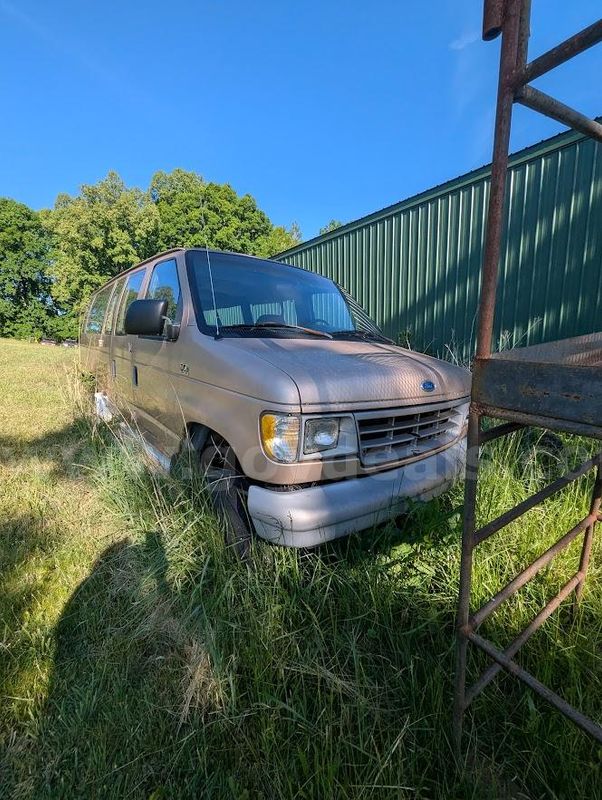1996 Ford Club Wagon