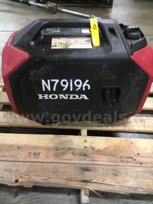 22 x 17 black & red Honda EU3200i (MANASSAS) generator "DH"