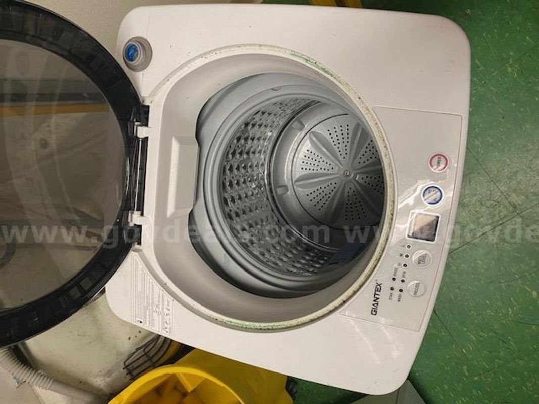 Used Giantex Washing Machine