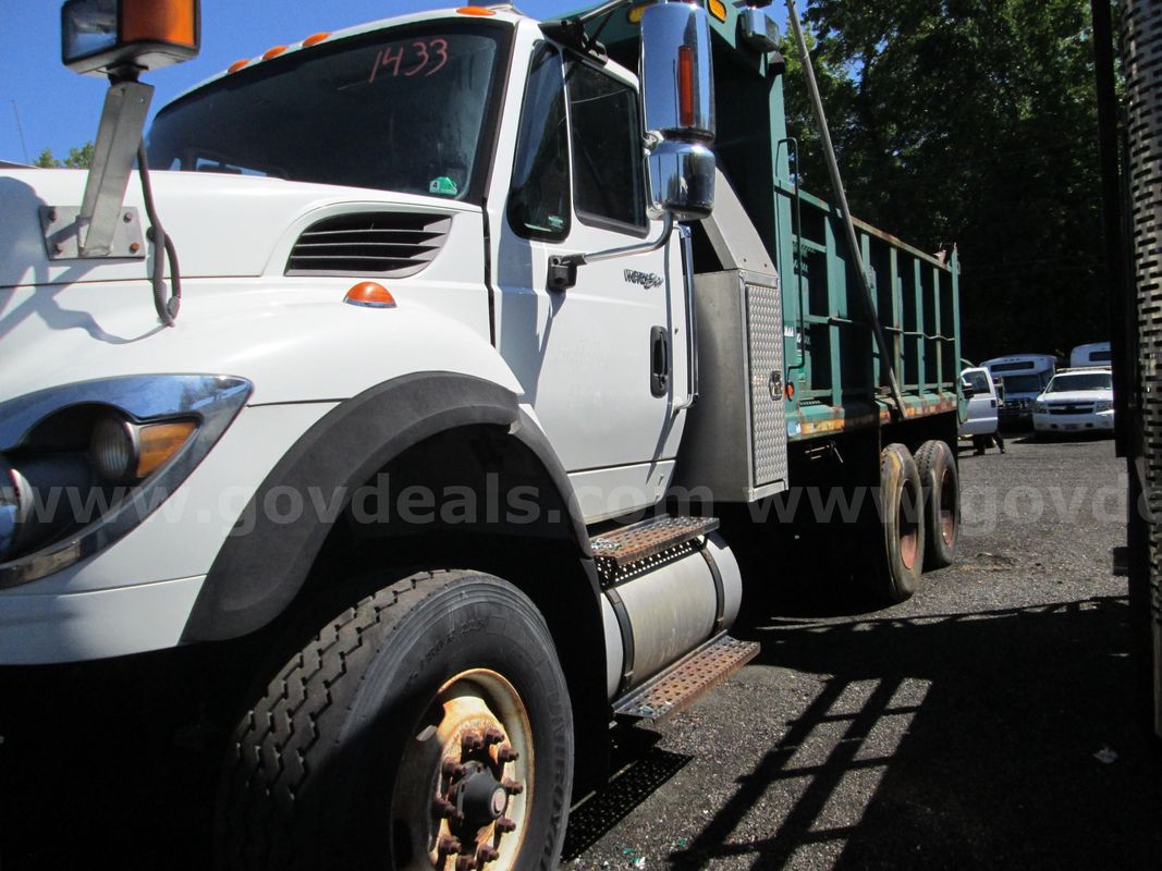 2009 INTERNATIONAL 7600 WORKSTAR