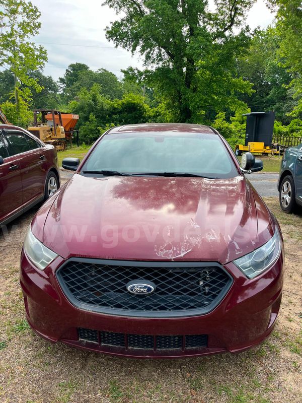 2013 Ford Taurus Sedan