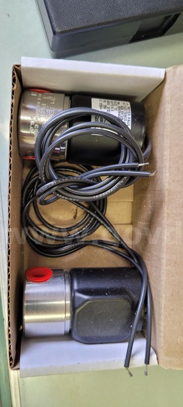 Peter Paul Electronics solenoid valves - Qty 2