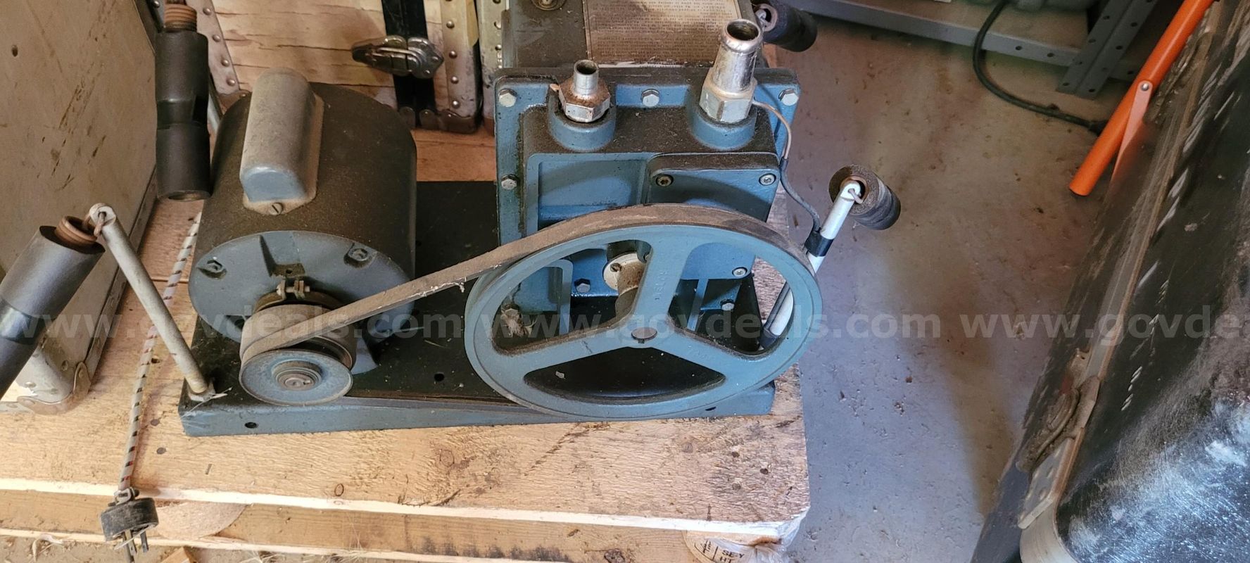 Welch Scientific Company Duo-Seal Vacuum Pump