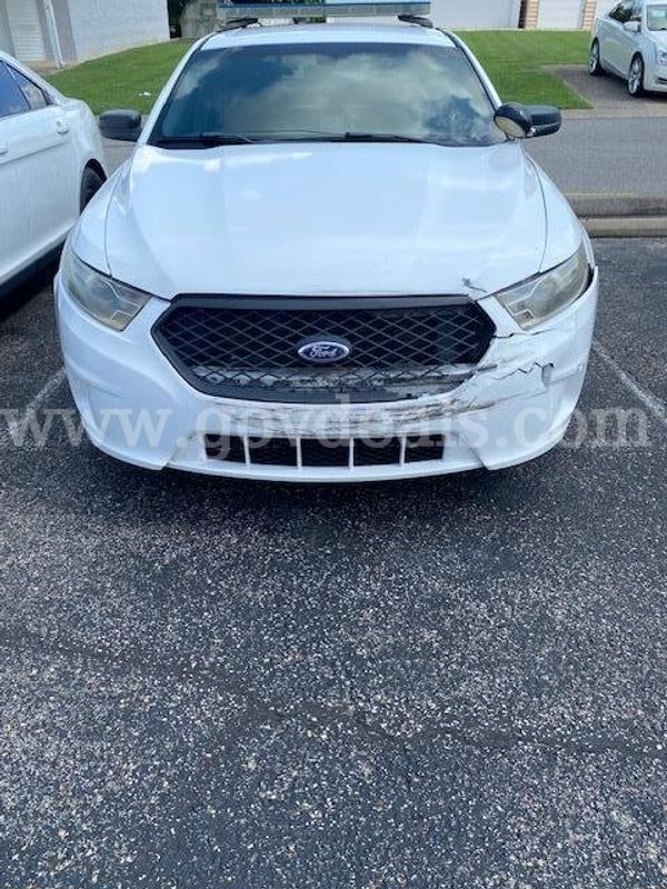 2013 Ford Taurus