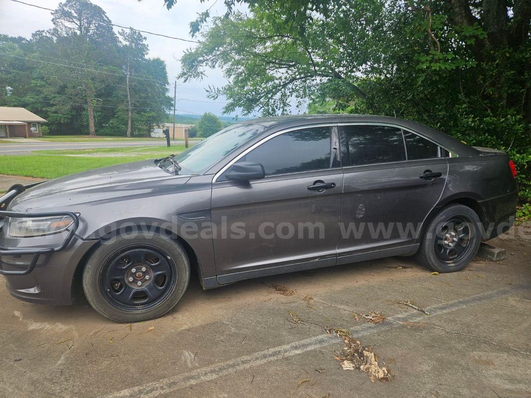 2016 Ford Taurus