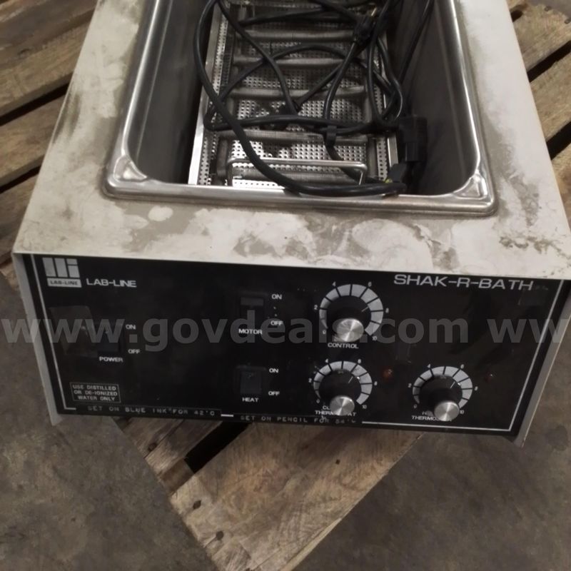 Lab Line Shak-R-Bath Heated Ultra Sonic Cleaner MDL.3580 "JM"