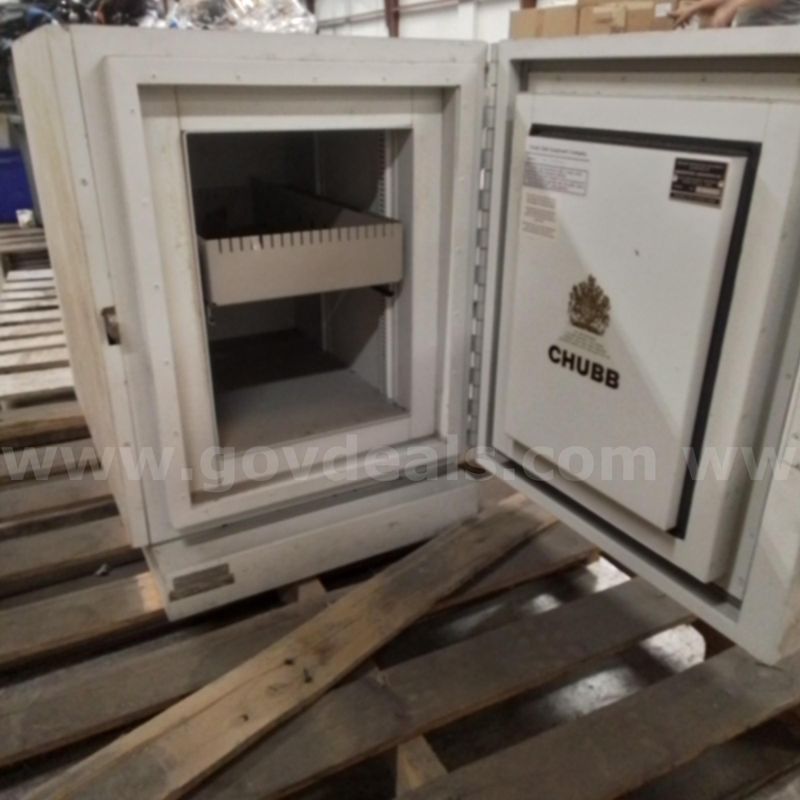 1 Beige safe that opens