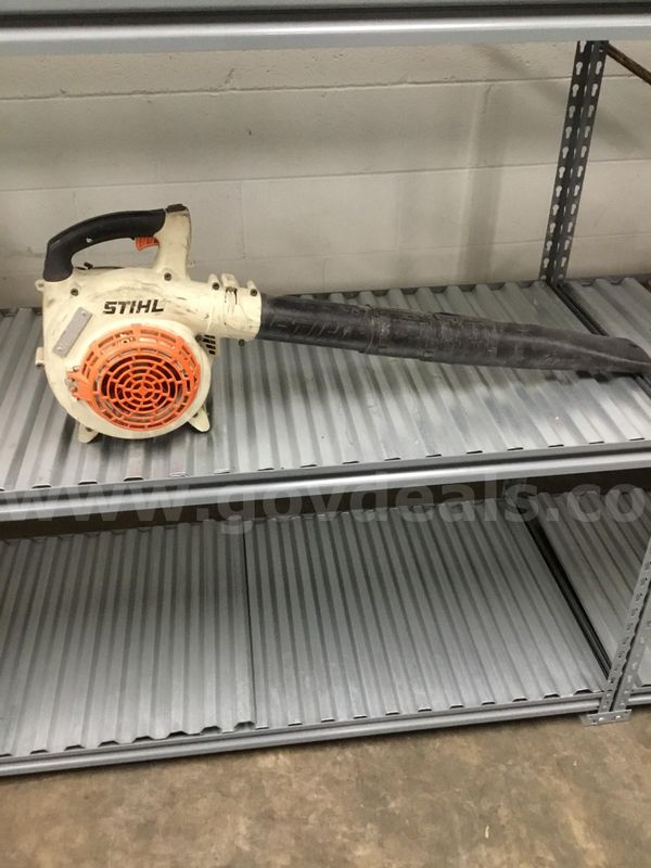 37 inch STIHL N22304 (HAMPTON) leaf blower "DH"