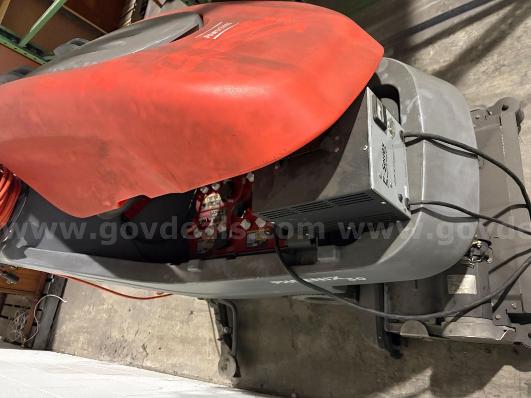 Walk from behind Hako B30 Scrub master (battery not charging)