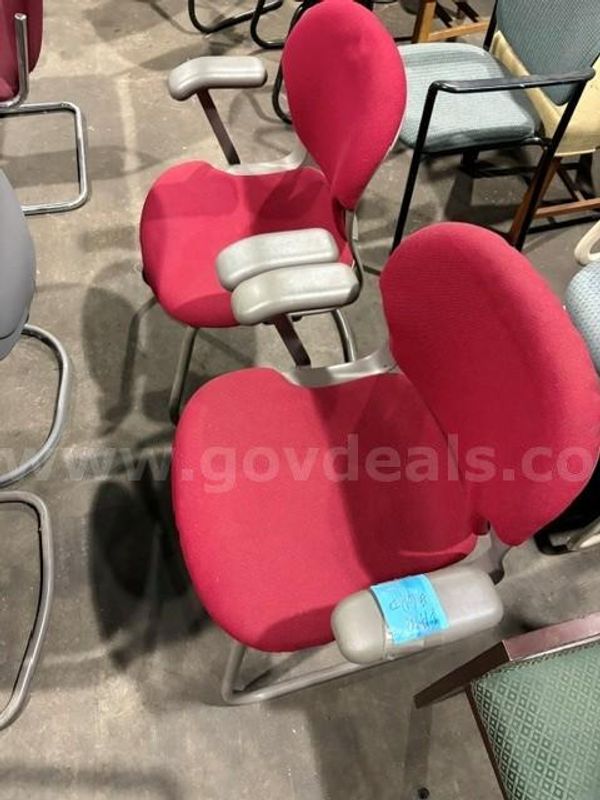 1 lot of red chairs