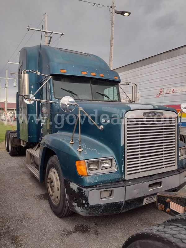 1996 Freightliner FLD120