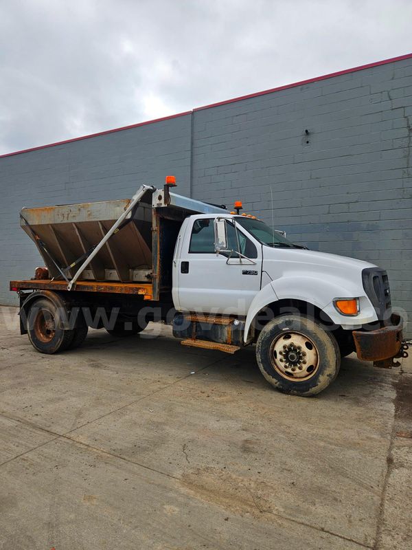 2005 Ford F-750
