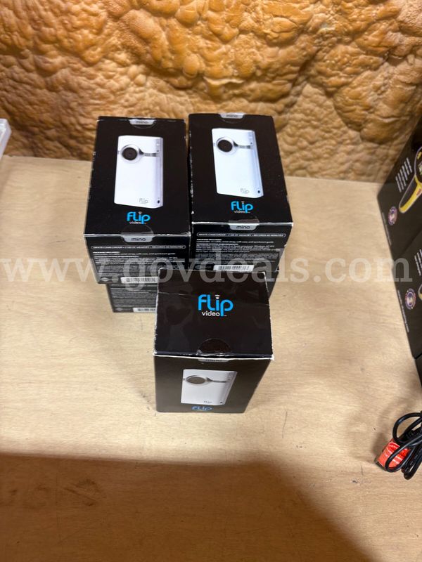 (5) Flip Shoot & Share Camcorders
