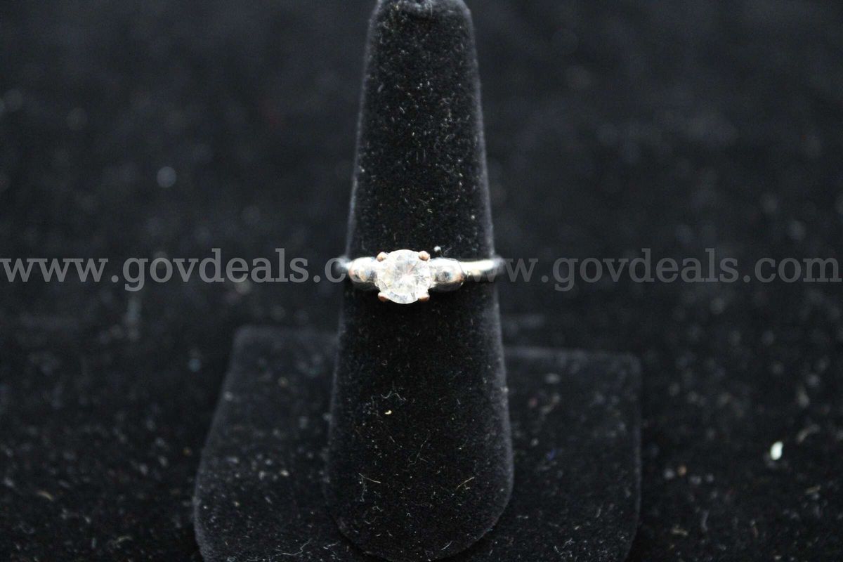 Ring (1)