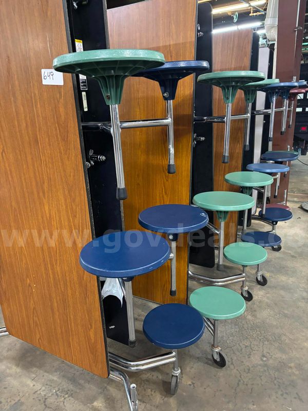 649 4ea lunchroom tables