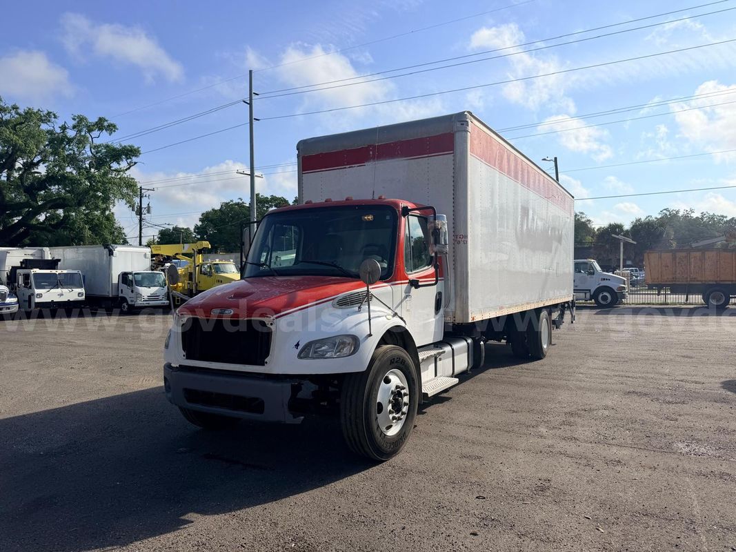 2016 Freightliner M2 106