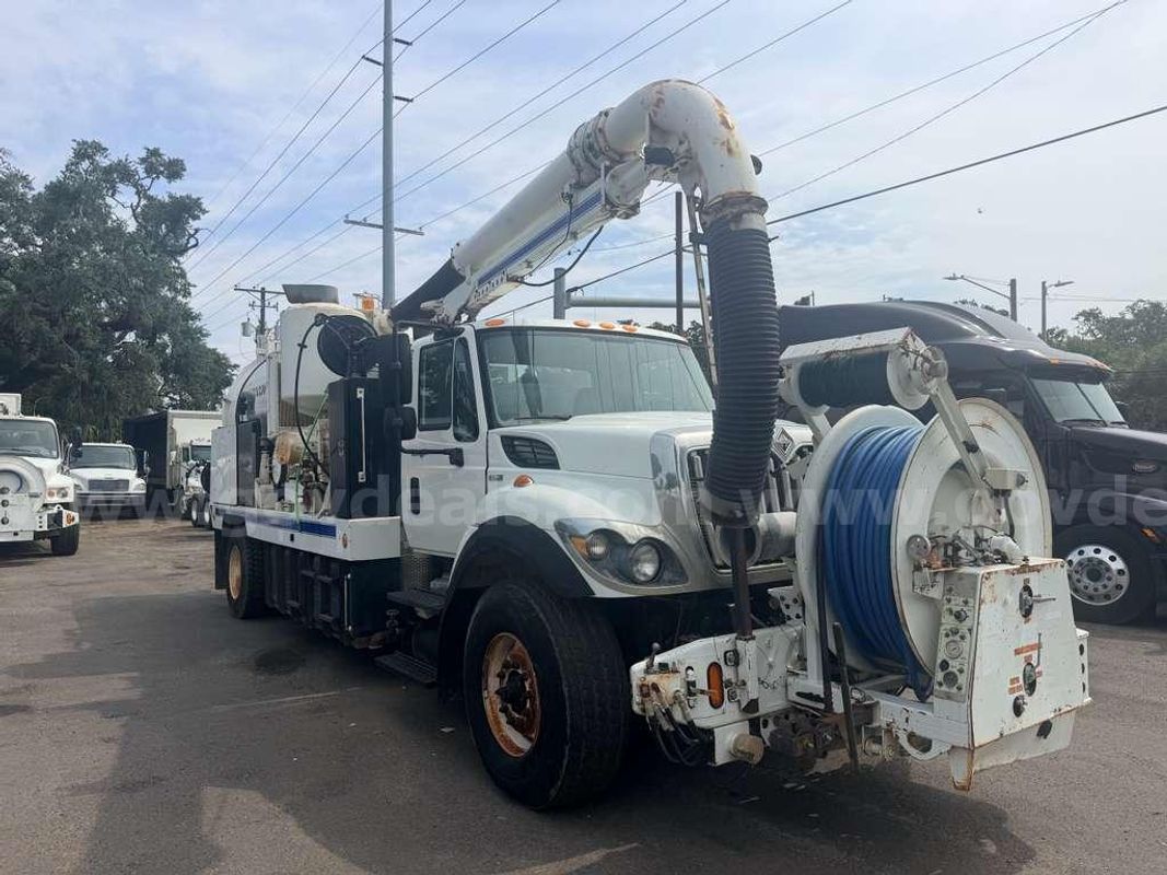 2008 International WorkStar 7400 S/A Sewer Vacuum Truck