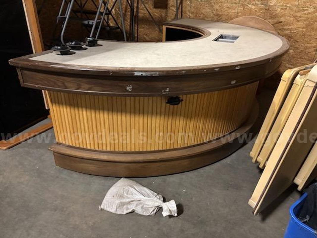 Curved Mobile Bar