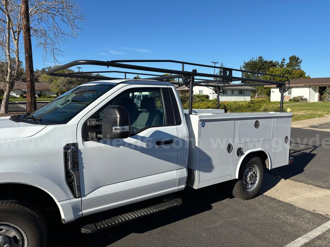 Utility Body Ladder Racks** Never Used**