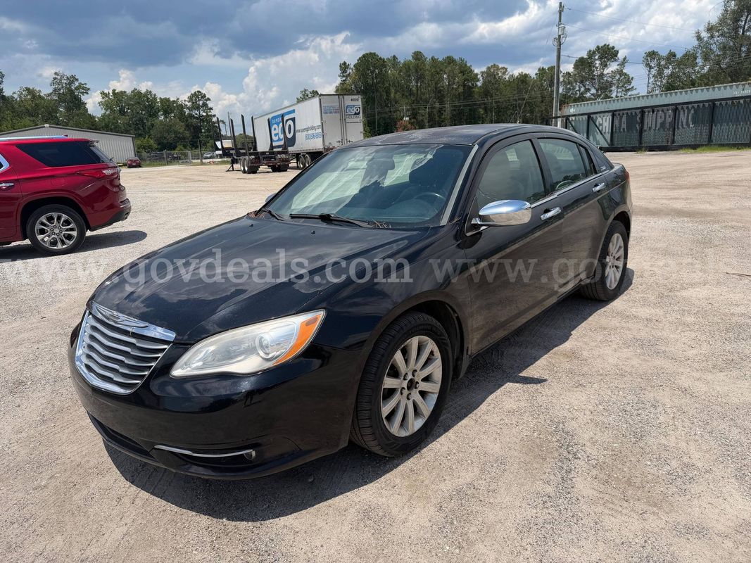 2013 Chrysler 200