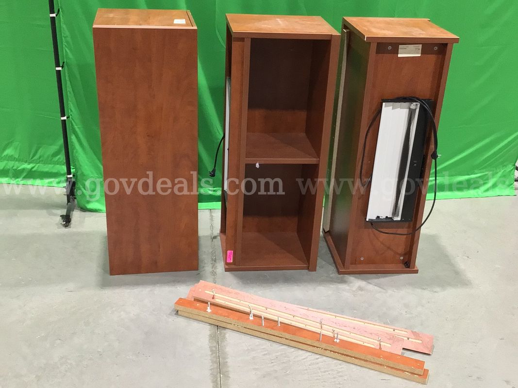Lot of (3) Wall Mount Cabinets