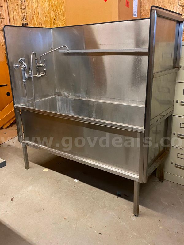 Veterinarian Wash Sink